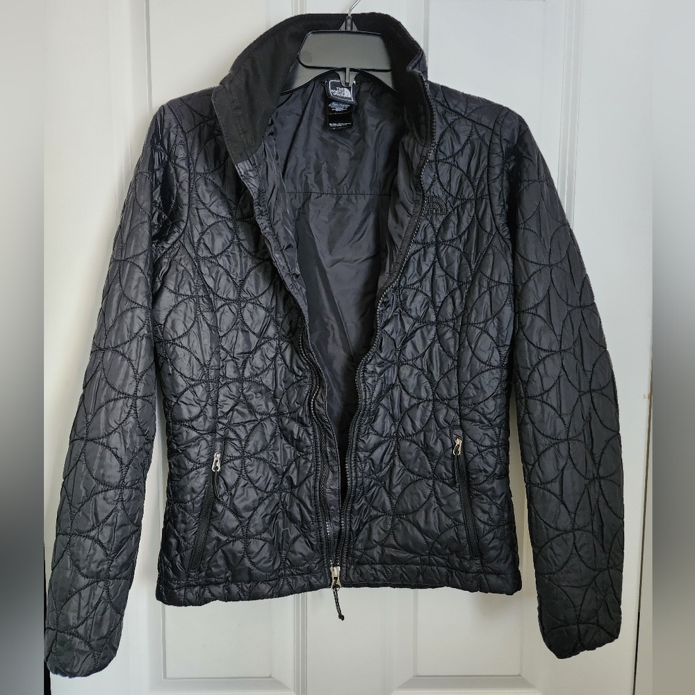 Item #:114 North Face Soft Shell Patterned Black - image 2